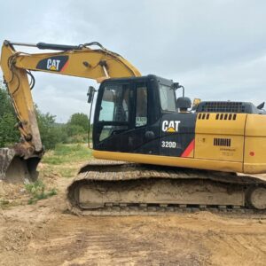 Гусеничный экскаватор «CAT 320D»
